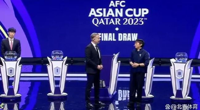 裸体表演