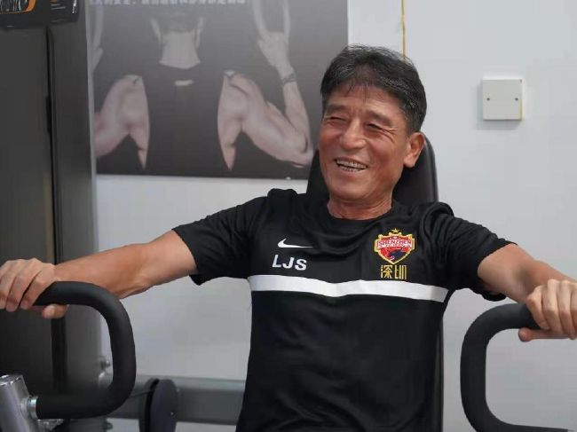 奥特曼中文版免费观看